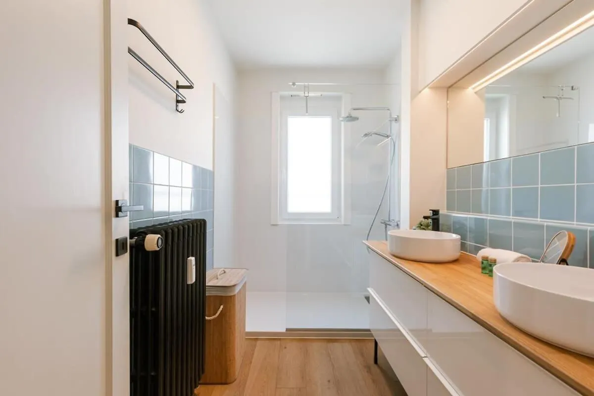 Huswell - Frontal Seaview Apartment In Ostend 0*,  Belgium